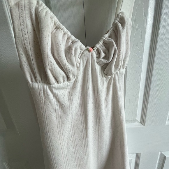 NWT With Jéan Cher Dress 🤍🌹 - Picture 5 of 6